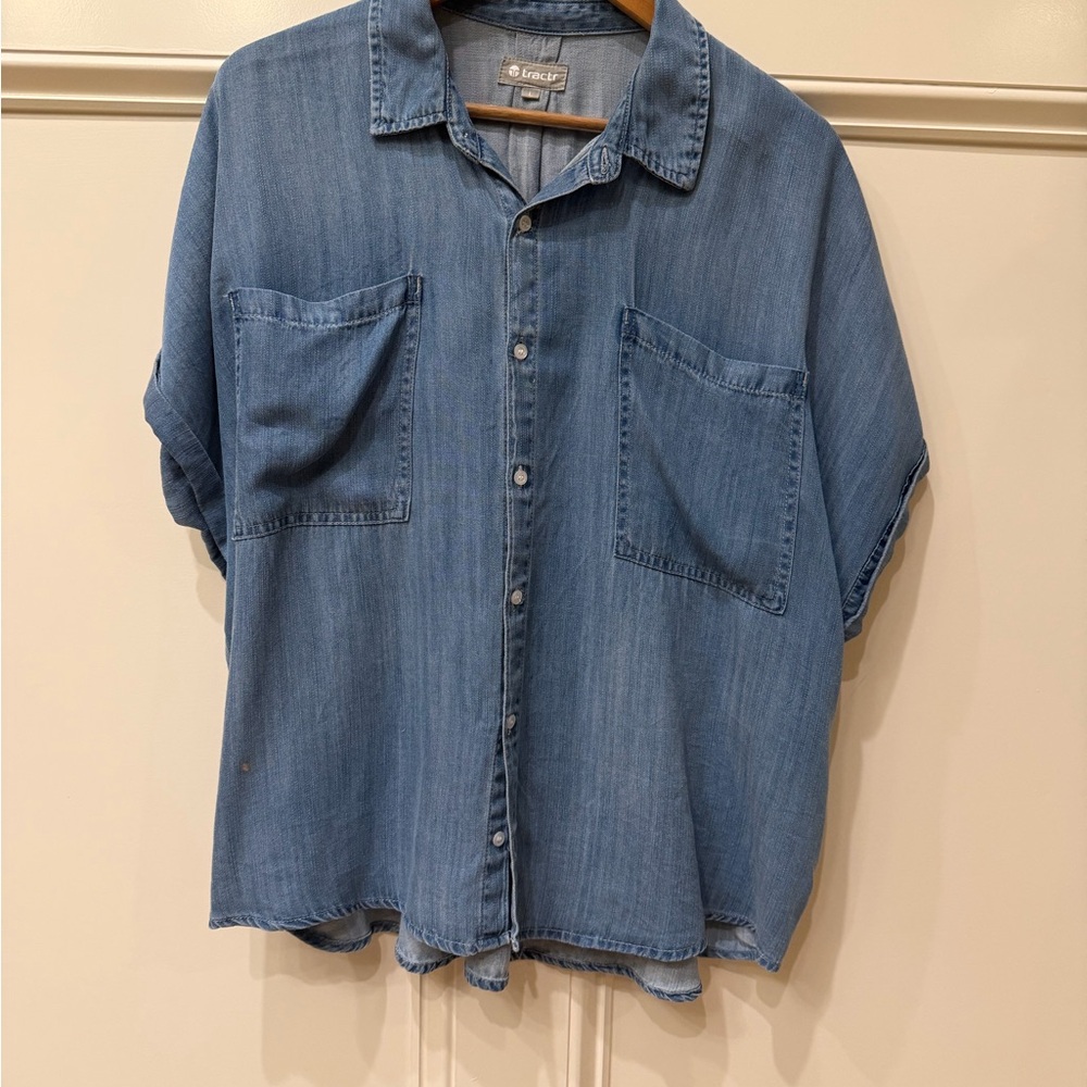 Tractr Chambray Blue Button-Up Denim Shirt